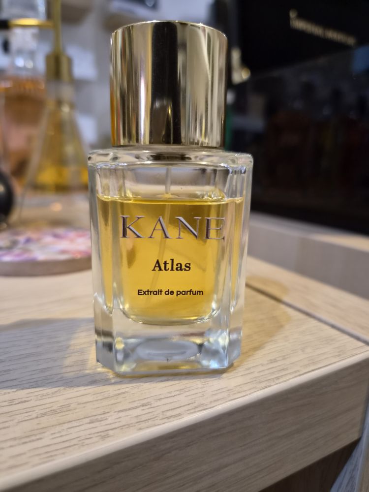 Atlas — Kane Parfum, photo boutique Yasmine Beauty Luxembourg
